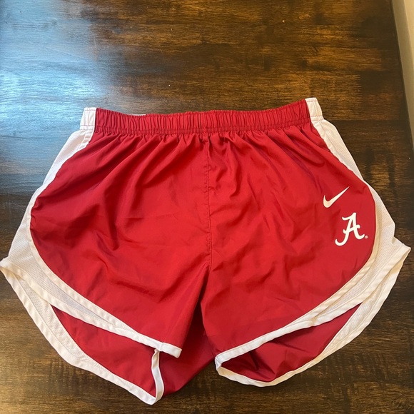 Alabama Nike Women’s Dri-Fit Tempo Shorts, Large - Picture 5 of 7
